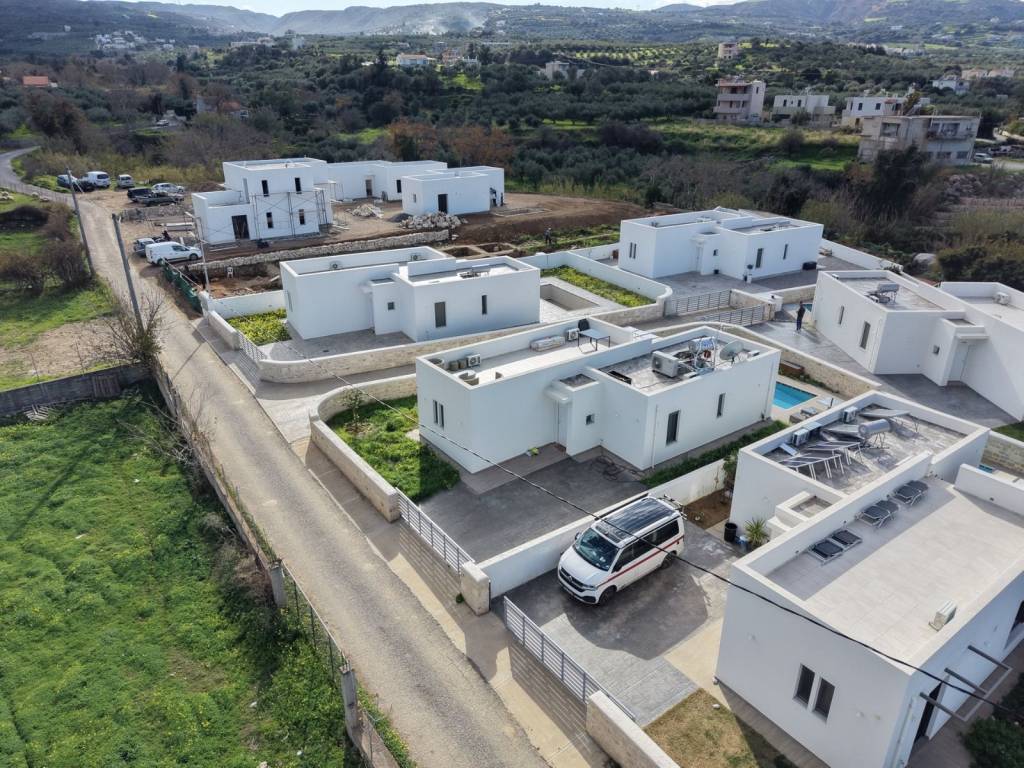 Idiotikos choros stathmeyses sten eisodo