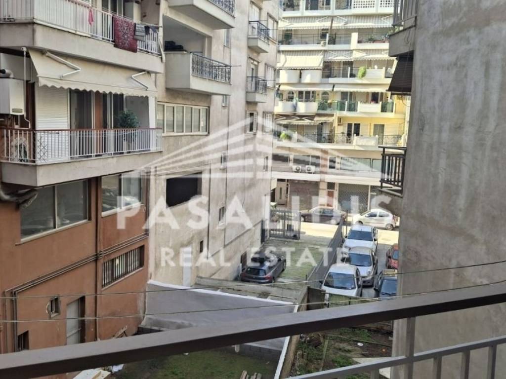 Θέα από μπαλκόνι