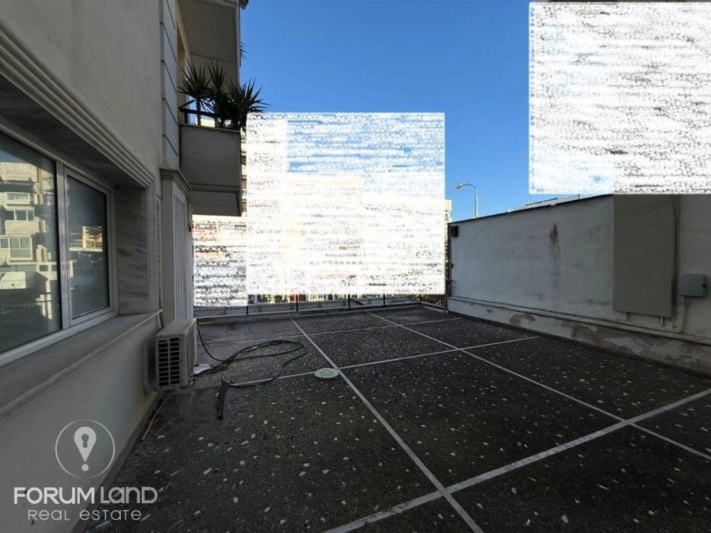 Forumland Real Estate, Βεράντες