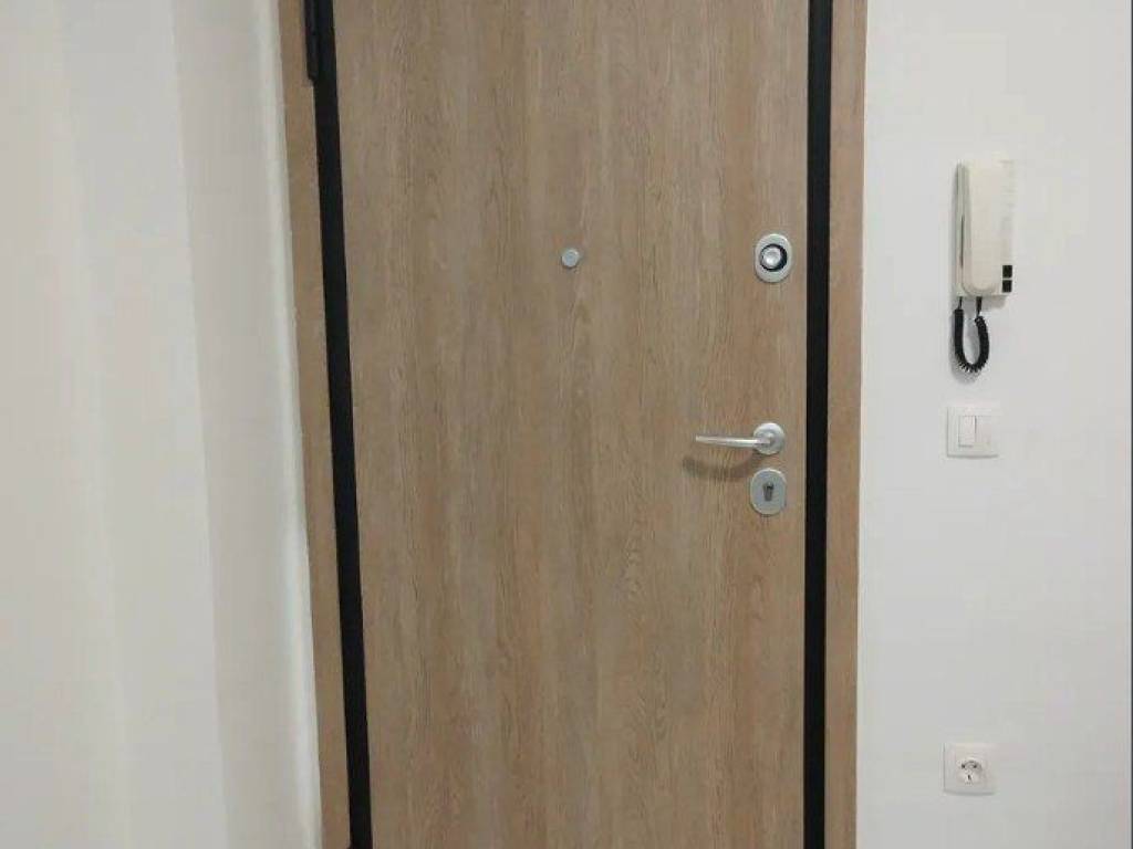 Forumland Real Estate, Είσοδος