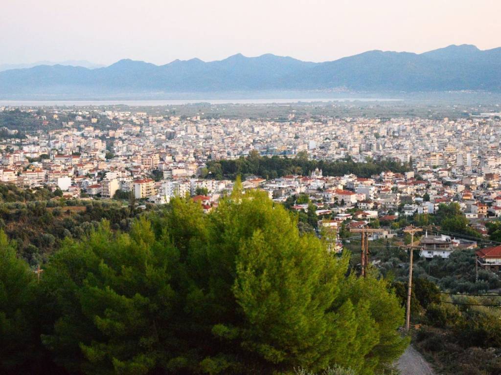 Η ΠΟΛΗ ΤΟΥ ΑΓΡΙΝΙΟΥ