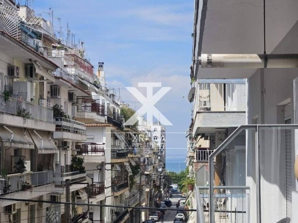 Θέα από μπαλκόνι