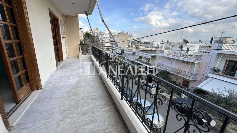 Θέα από μπαλκόνι