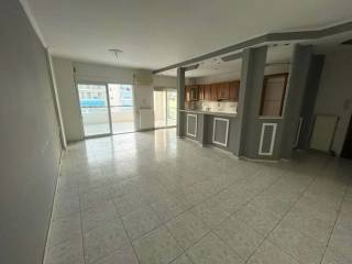 ΚΟΥΖΙΝΑ-ΣΑΛΟΝΙ