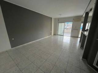 ΚΟΥΖΙΝΑ-ΣΑΛΟΝΙ