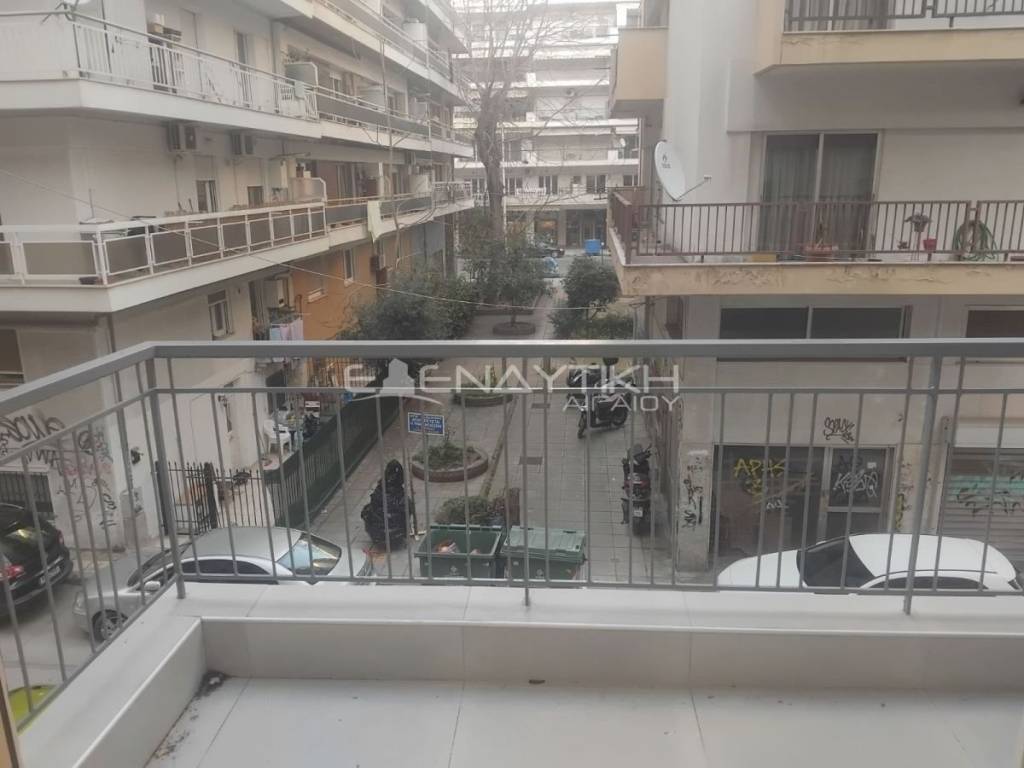 Θέα από μπαλκόνι