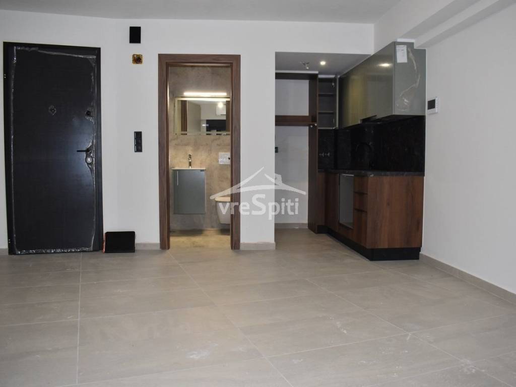 ΕΣΩΤΕΡΙΚΗ ΑΠΟΨΗ ΓΚΑΡΣΟΝΙΕΡΑΣ