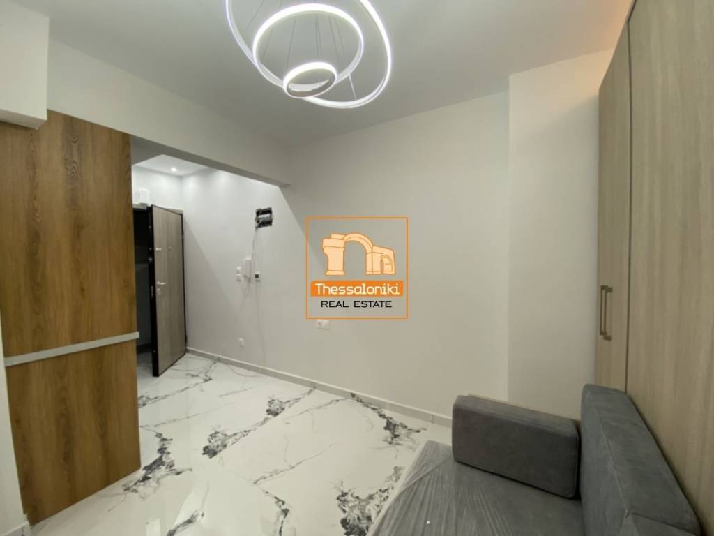 Καμάρα, Στούντιο, 30 τ.μ.