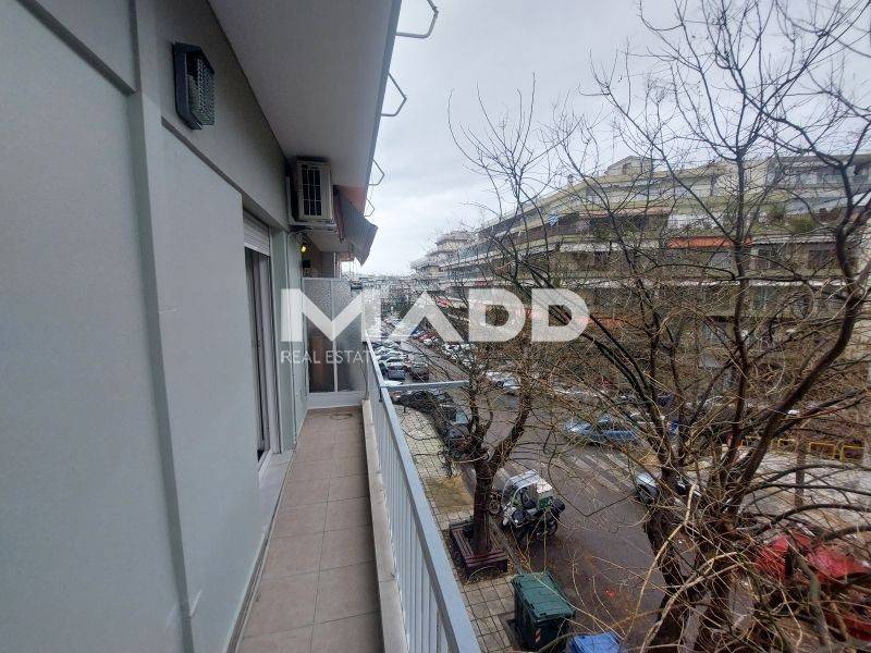 Θέα από μπαλκόνι