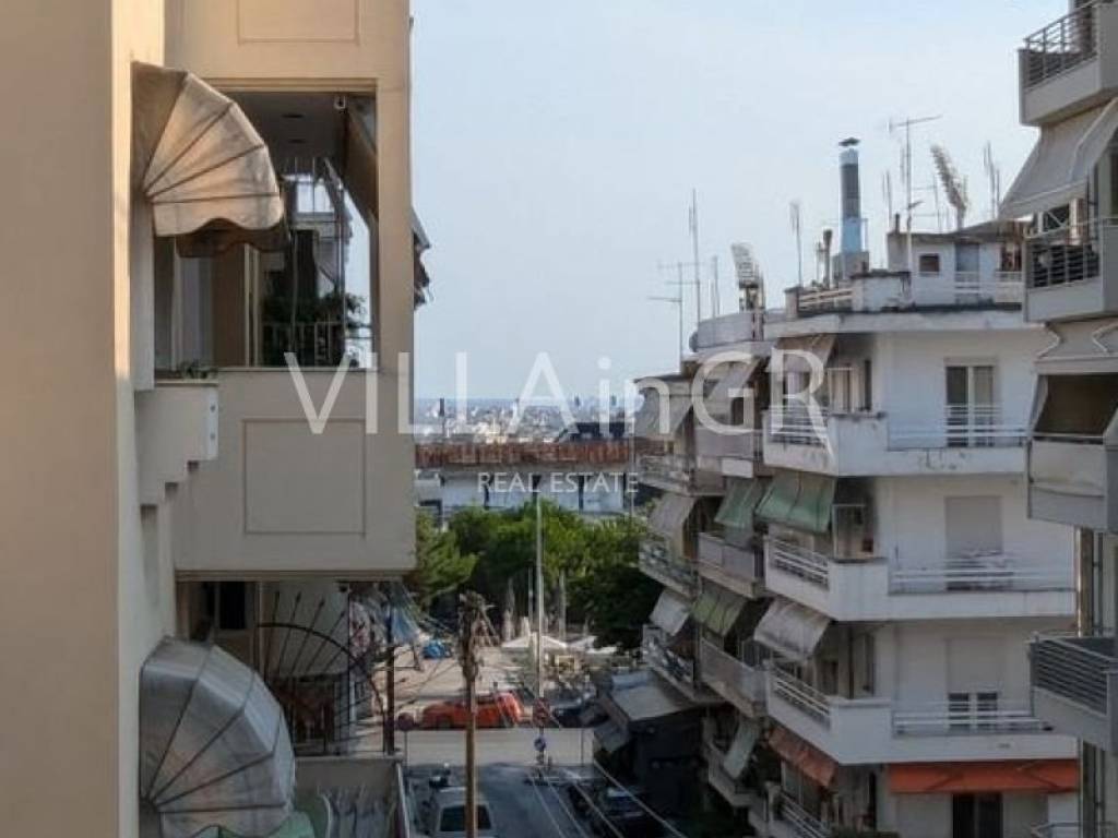 Θέα από μπαλκόνι