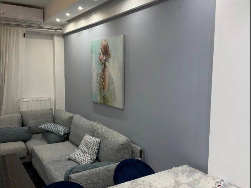 Forumland Real Estate, Σαλόνι με τραπεζαρία