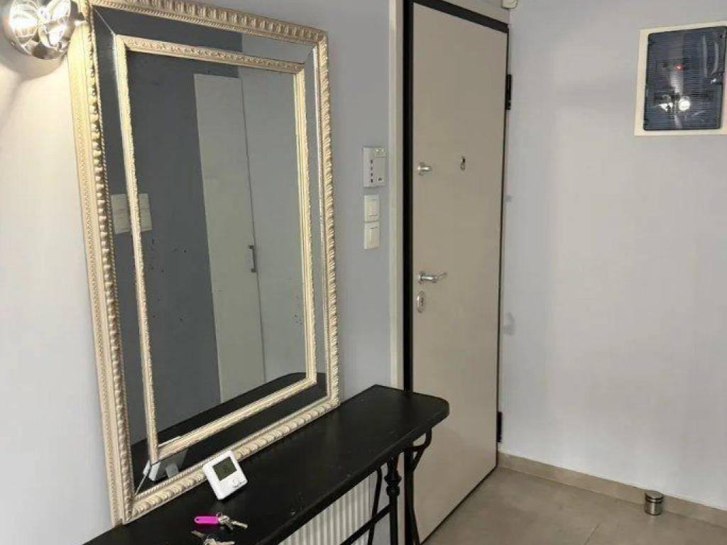 Forumland Real Estate, Είσοδος