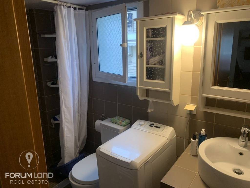 Forumland Real Estate, Μπάνιο