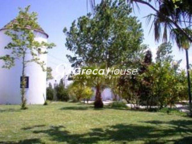 Poleitai Xenodocheio me Pisina, THea THalassa Eleia