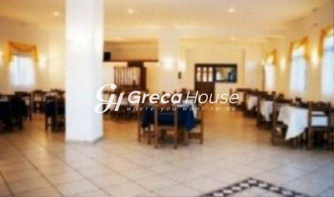 Poleitai Xenodocheio me Pisina, THea THalassa Eleia