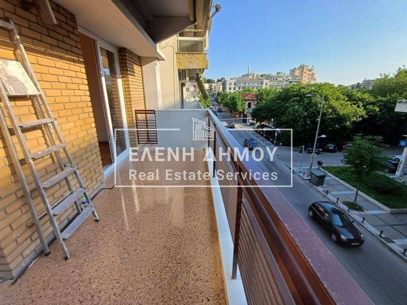 Θέα από μπαλκόνι