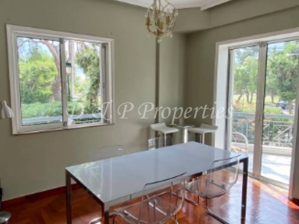 Χώρος τραπεζαρίας