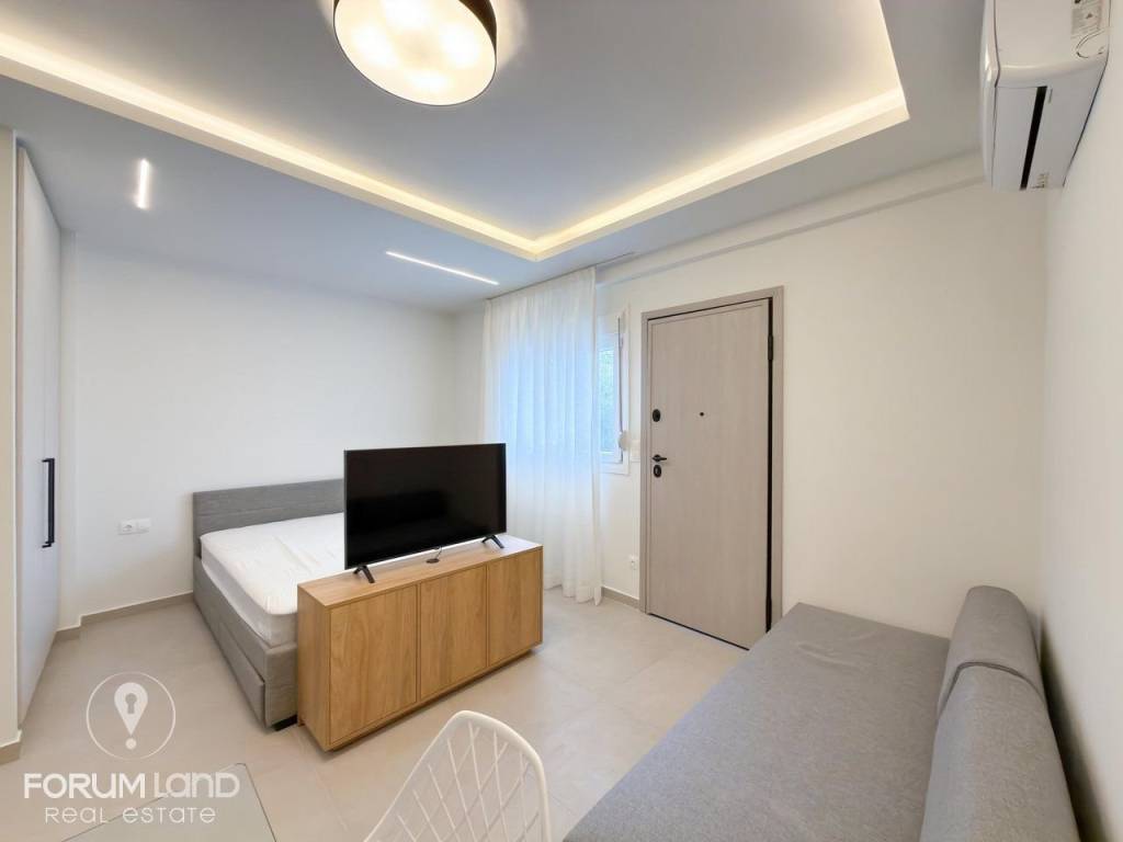 Forumland Real Estate, Studio 30τ.μ.