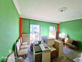 Forumland Real Estate, Σαλόνι