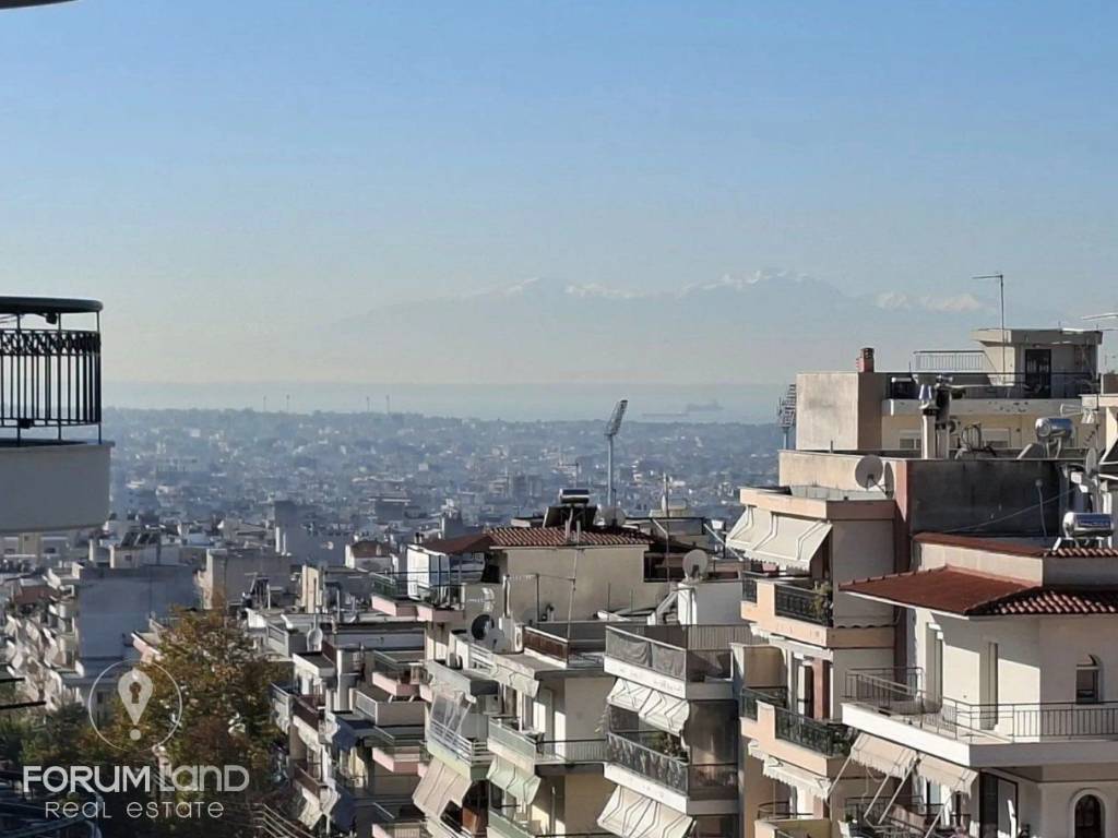 Forumland Real Estate, Απεριόριστη Θέα