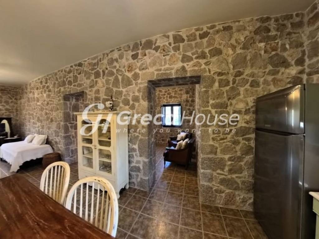 Luxurious Villa Complex with Panoramic Views in Epidaurus