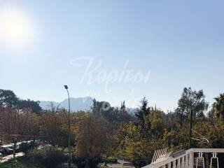 Μπαλκόνι με ανεμπόδιστη θέα και φυσικό φως