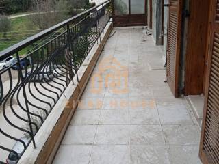 Θέα από μπαλκόνι