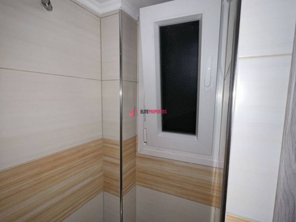 ΠΑΡΑΘΥΡΟ ΜΠΑΝΙΟΥ