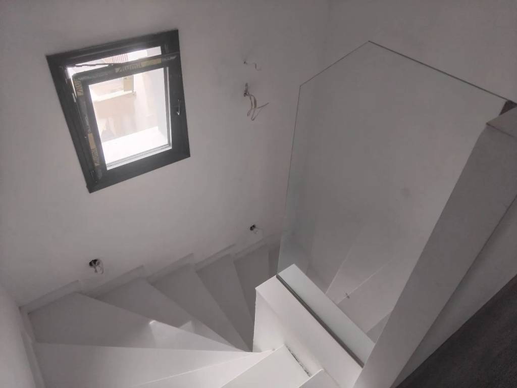 ΕΣΩΤΕΡΙΚΗ ΣΚΑΛΑ