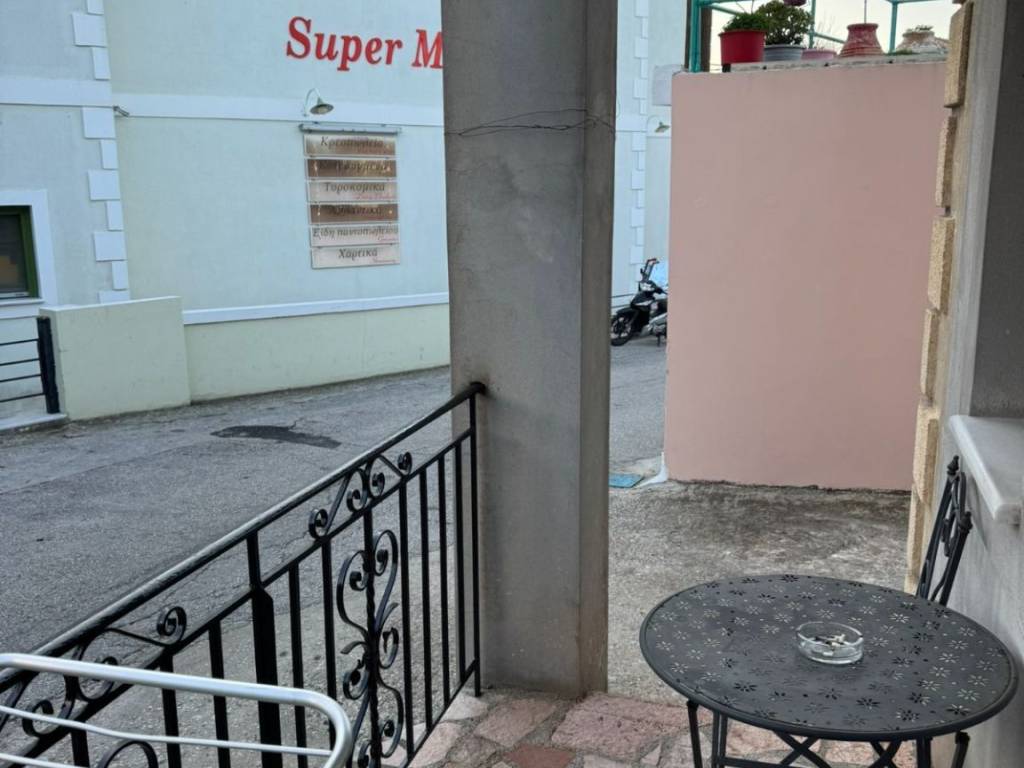 Ground floor balcony