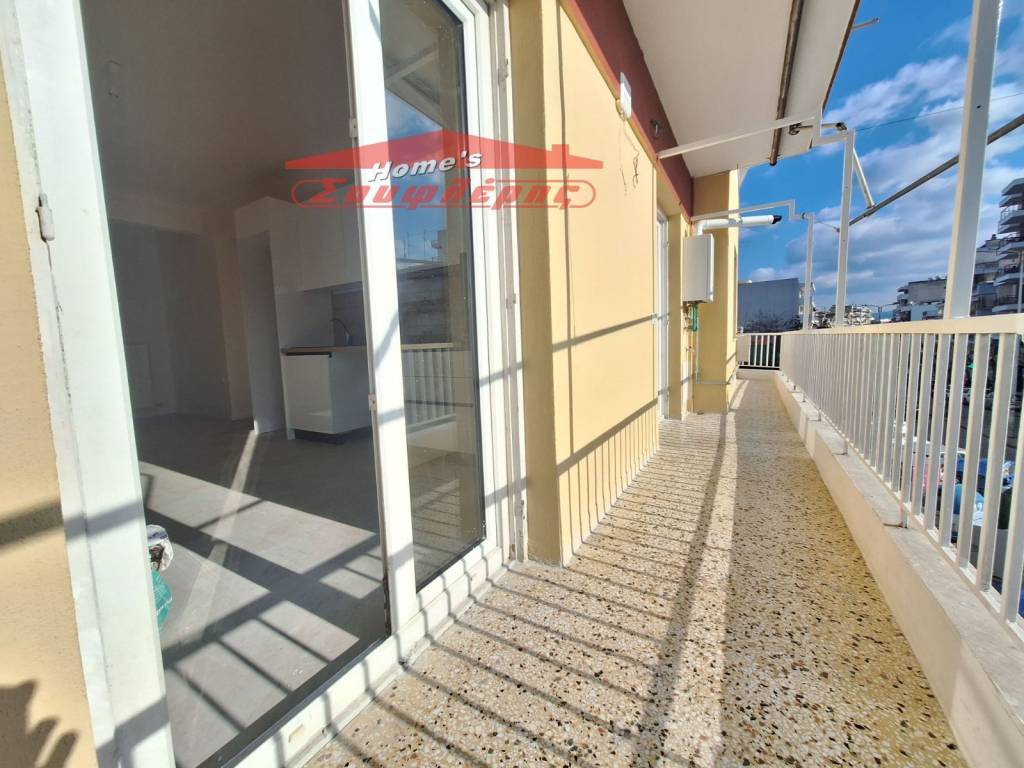 ΠΡΟΣΟΨΗ ΜΕ ΜΕΓΑΛΟ ΜΠΑΛΚΟΝΙ ΚΑΙ ΜΕΓΑΛΗ ΑΝΟΙΧΤΩΣΙΑ