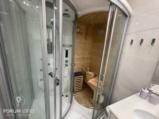 Forumland Real Estate, Μπάνιο με σάουνα &amp; χαμάμ