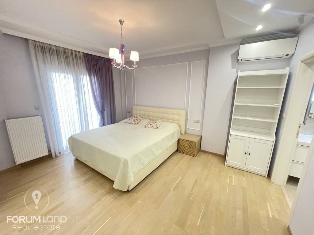 Forumland Real Estate, Masterbedroom