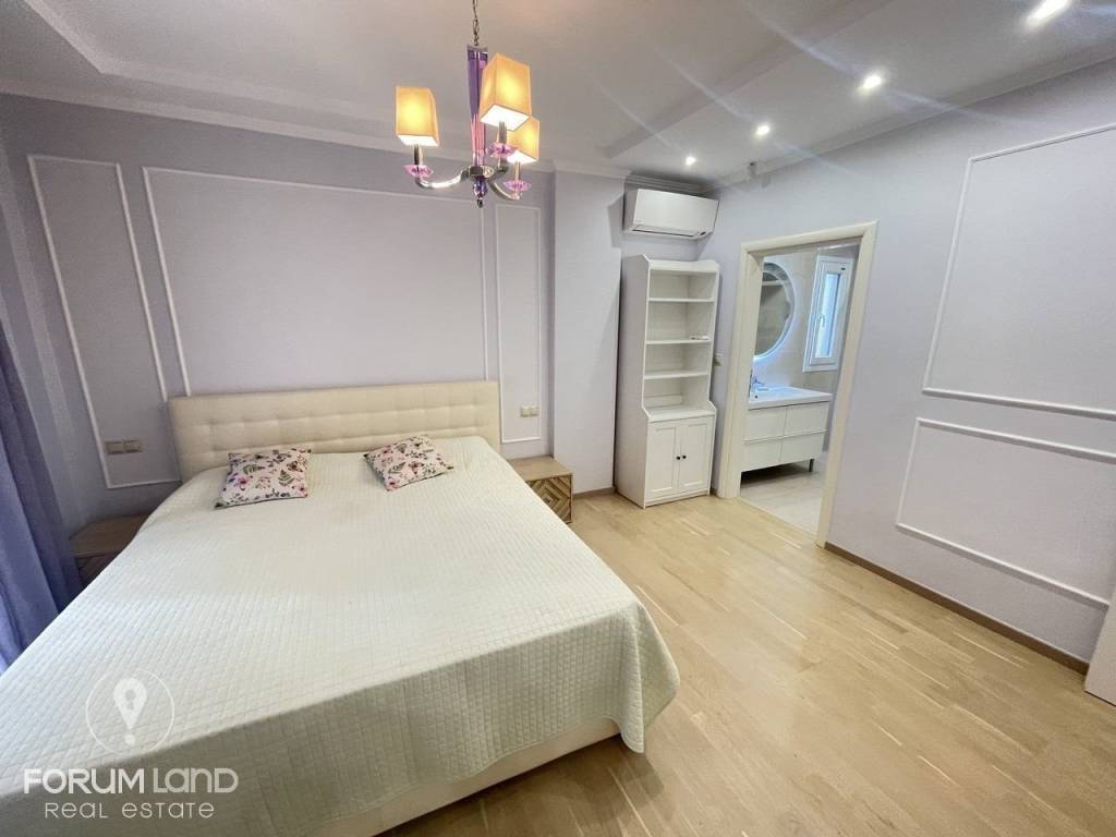 Forumland Real Estate, Masterbedroom