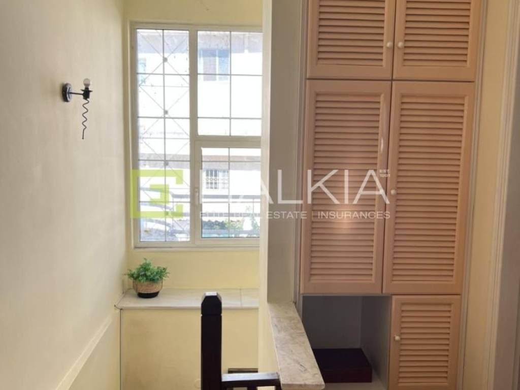 επάνω όροφος