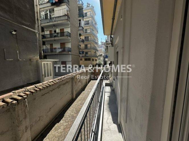 Θέα από μπαλκόνι