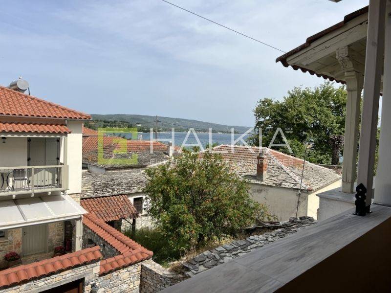 Θέα από μπαλκόνι