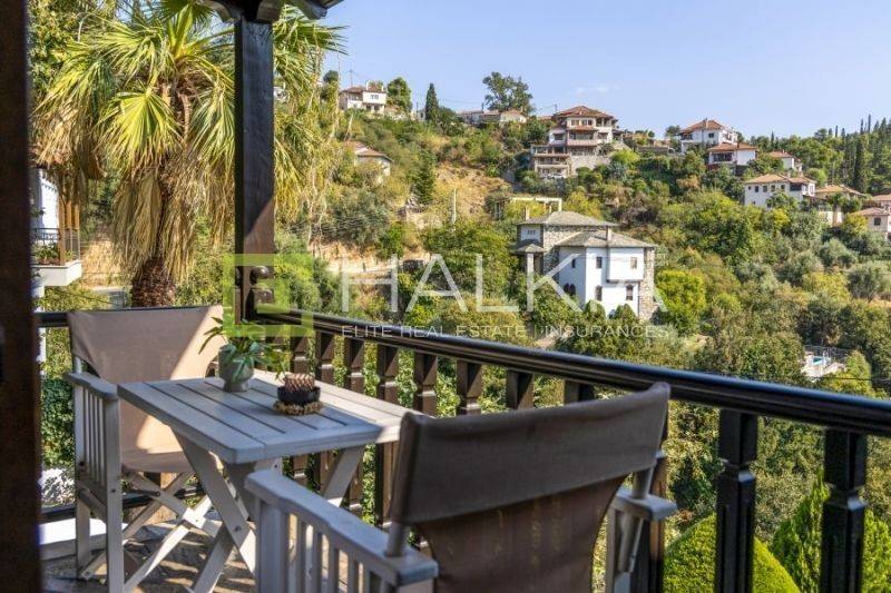 Θέα από μπαλκόνι