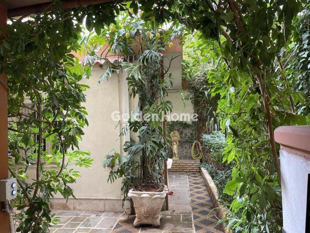 Θέση Στάθμευσης