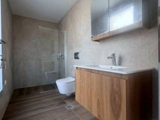 Loytro ston 4o oropho.