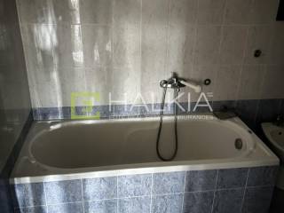 Μπάνιο ισόγειο