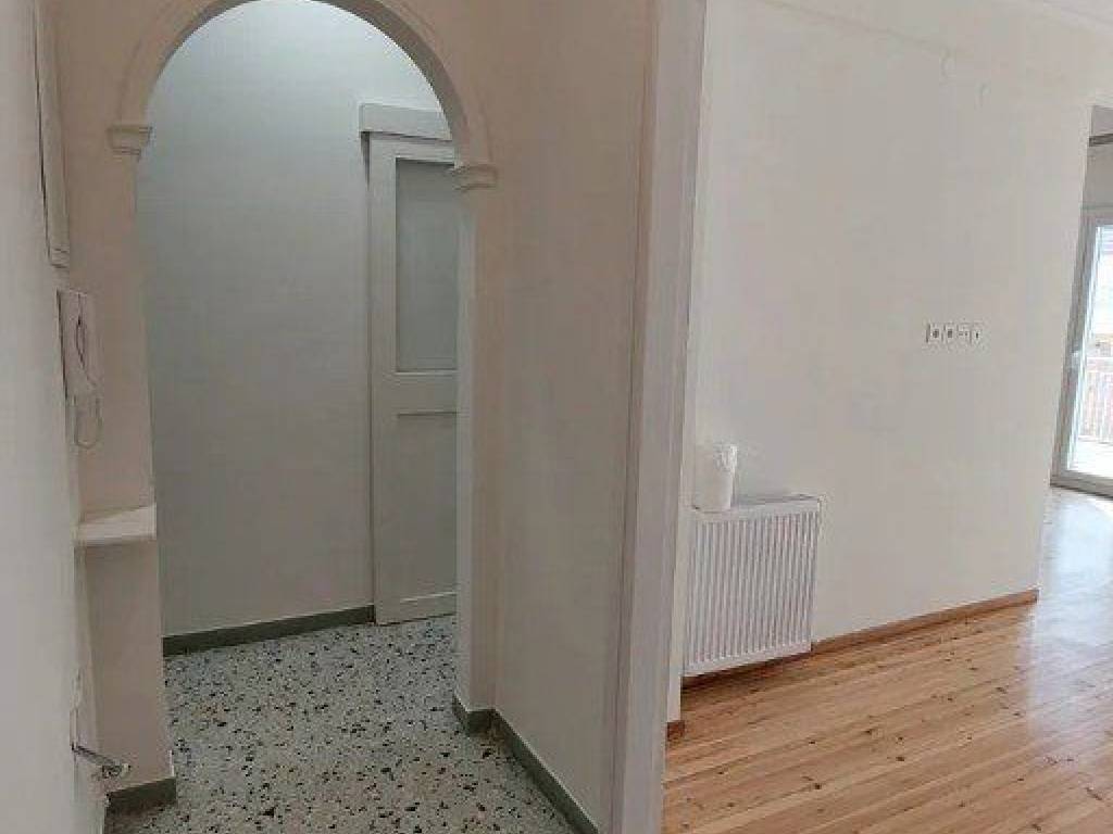 Forumland Real Estate, Διάδρομος