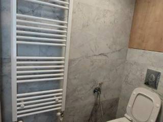 Forumland Real Estate, Μπάνιο