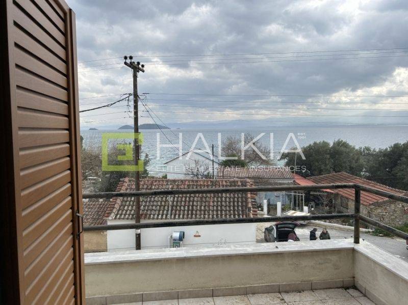 Θέα από μπαλκόνι