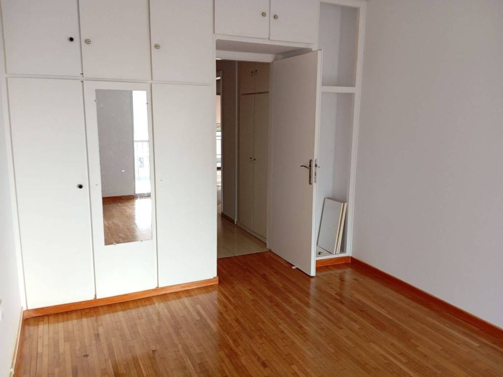 Υπνοδωμάτιο - ντουλάπες