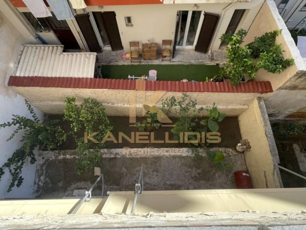 Θέα από μπαλκόνι