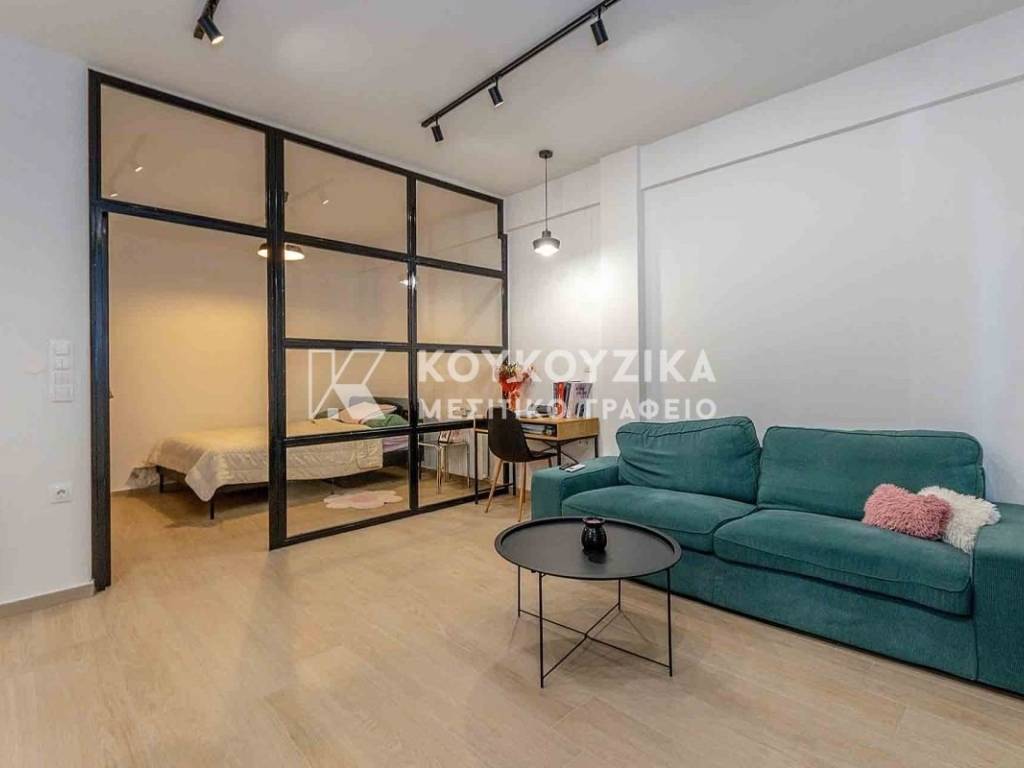 Σαλοκουζίνα