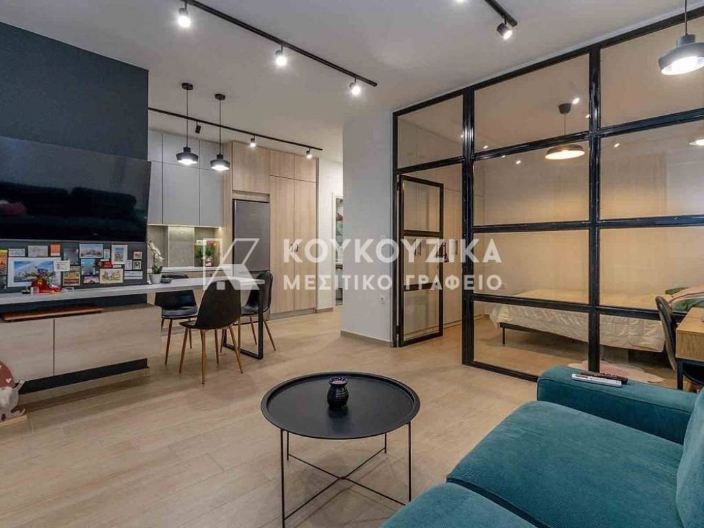 Σαλοκουζίνα