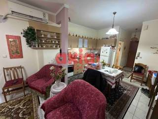 Καβάλα, Κέντρο: Πωλείται  Γκαρσονιέρα 50τ.μ. στον 1ο όροφο