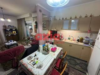 Καβάλα, Κέντρο: Πωλείται  Γκαρσονιέρα 50τ.μ. στον 1ο όροφο